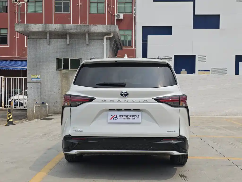 Grevia 2023 2.5L Hybrid Monarch VIP Edition купить на сайте DeffCars