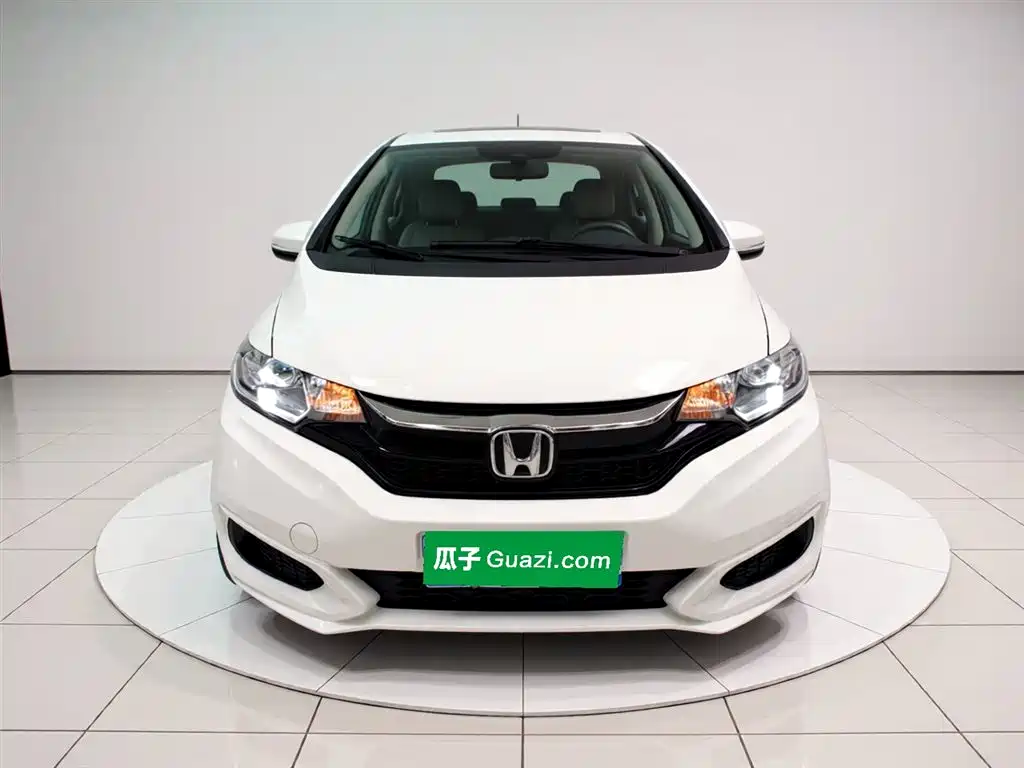Fit 2018 1.5L CVT Comfort Sunroof Edition купить на сайте DeffCars