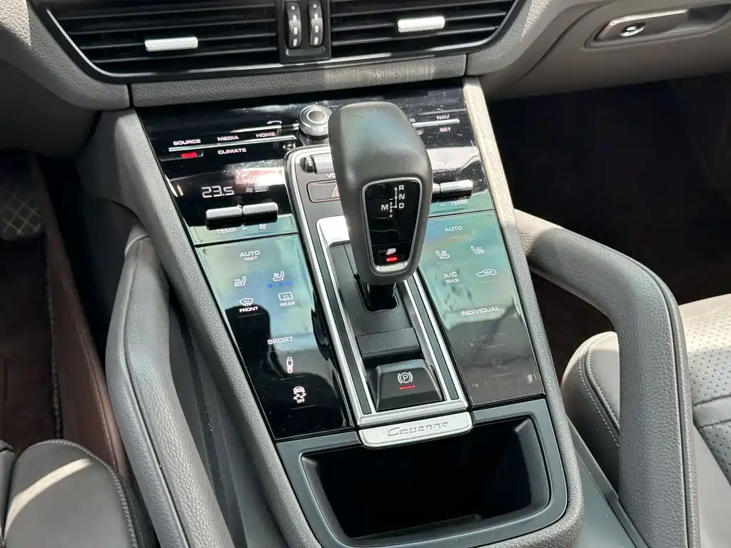 Cayenne 2018 3.0T купить на сайте DeffCars