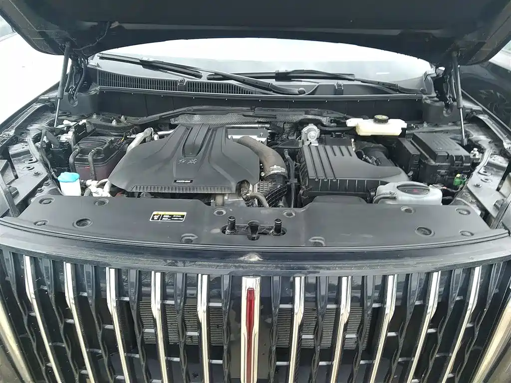 Hongqi HS7 PHEV 2024 2.0T PHEV four-wheel drive Qichang version 6 seats купить на сайте DeffCars