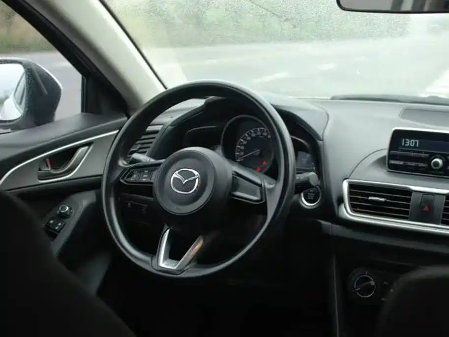 Mazda3 Angkesela 2019 Cloud Control Edition Hatchback 1.5L Automatic Comfort Type National VI купить на сайте DeffCars
