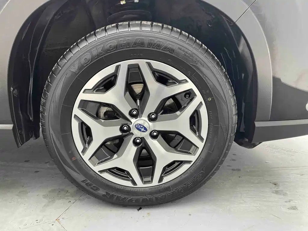 Forester 2022 2.0i AWD Deluxe Edition EyeSight купить на сайте DeffCars