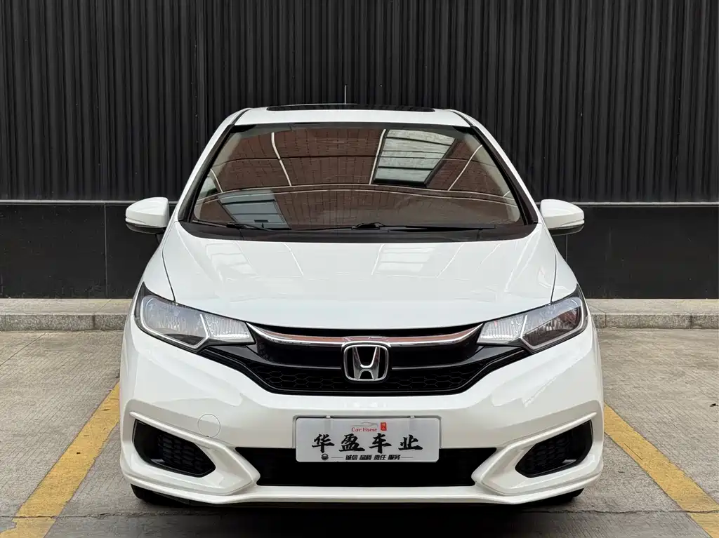 Fit 2018 1.5L CVT Comfort Sunroof Edition купить на сайте DeffCars