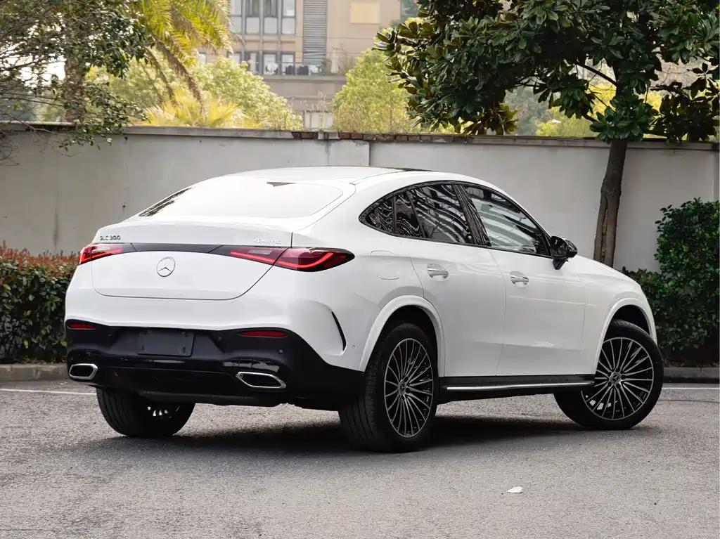Mercedes-Benz GLC Coupe 2024 GLC 300 4MATIC Coupe SUV купить на сайте DeffCars