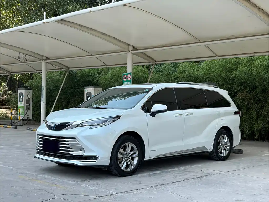 SIENNA 2021 2.5L Hybrid Platinum Edition купить на сайте DeffCars