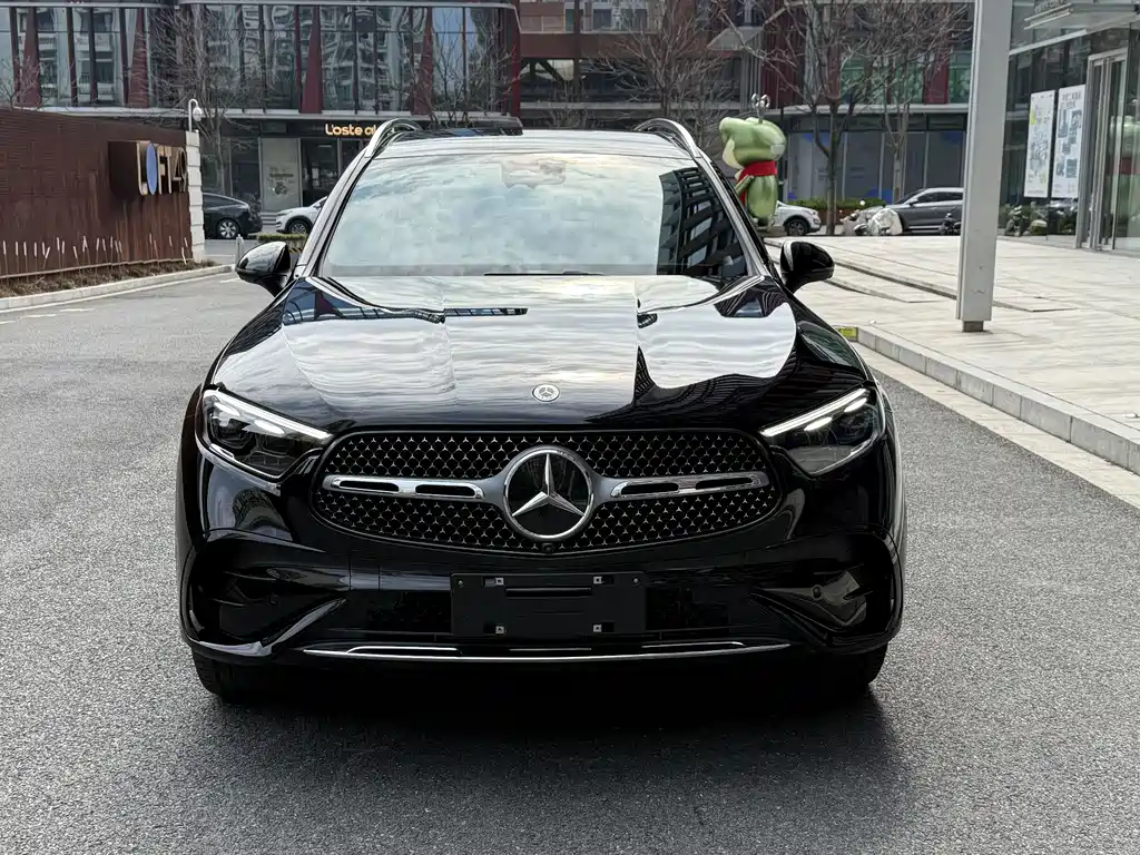Mercedes-Benz GLC 2025 GLC 300 L 4MATIC luxury model 5 seats купить на сайте DeffCars