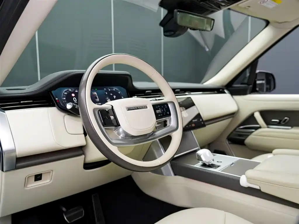 Range Rover 2024 3.0 L6 400PS SV Honor Creation Extended Edition купить на сайте DeffCars