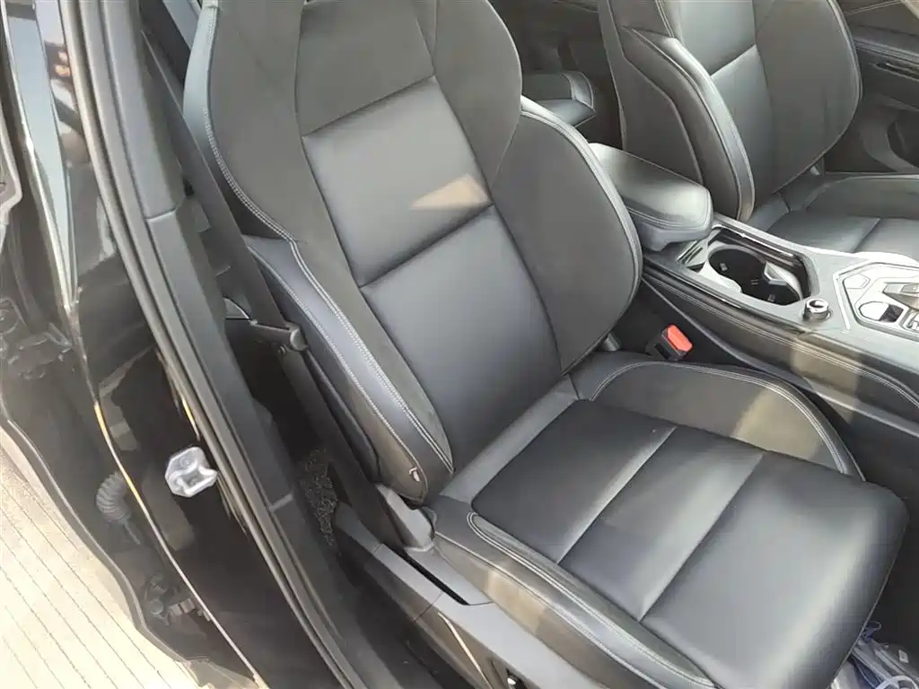 Lynk & Co 01 2023 1.5TD EM-F AM купить на сайте DeffCars