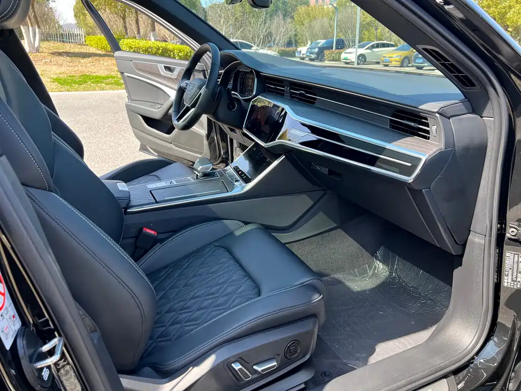 Audi A6L 2025 45 TFSI quattro premium dynamic model купить на сайте DeffCars