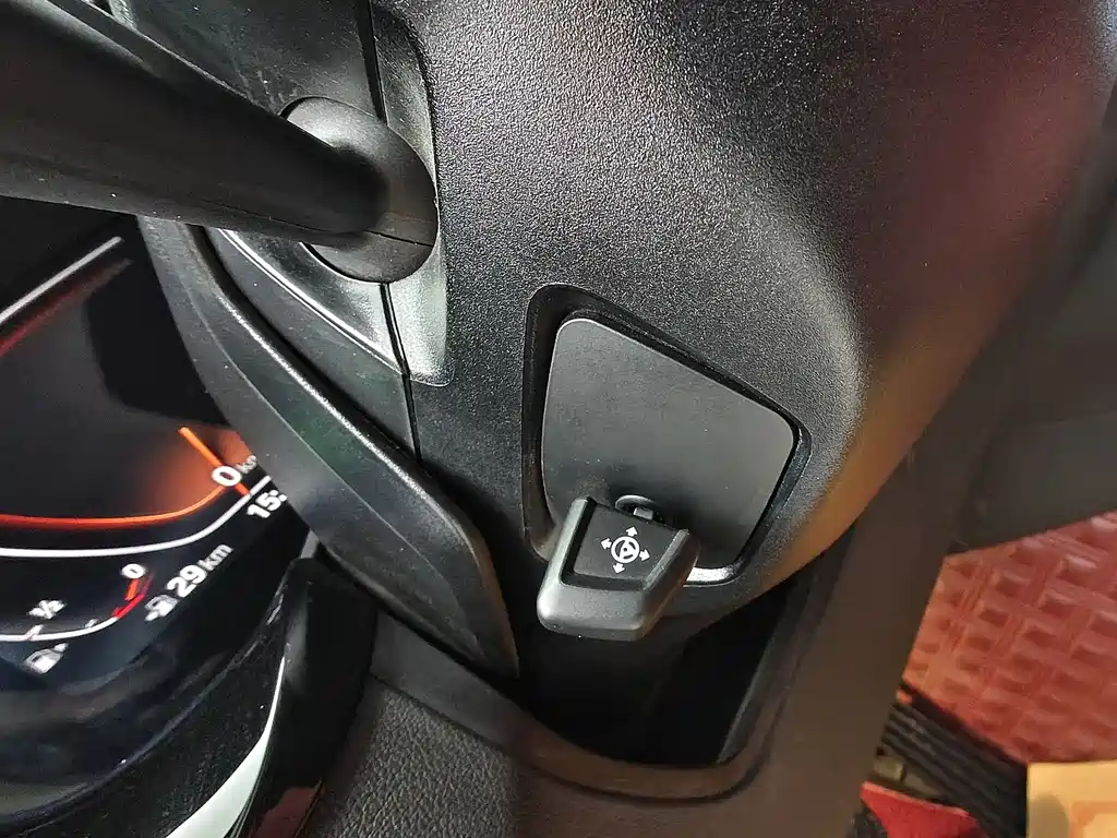 BMW 5 Series 2023 530Li Leading M Sports Package купить на сайте DeffCars