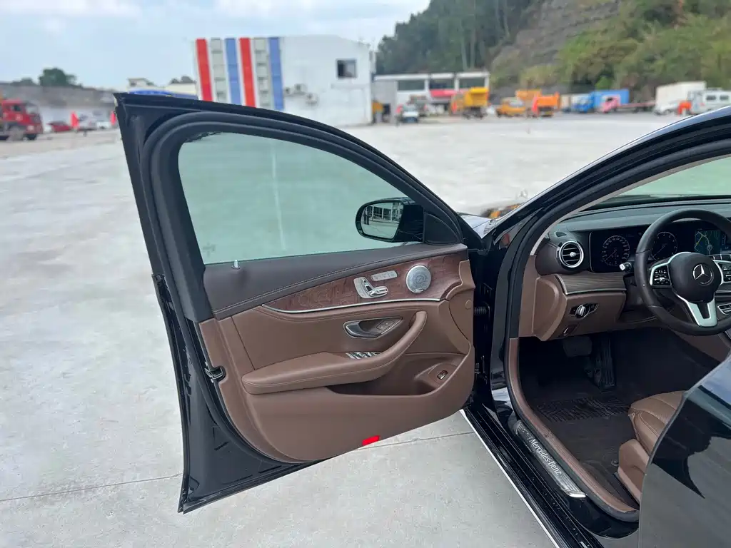 Mercedes-Benz E-Class 2020 Facelift E 300 L Special Edition купить на сайте DeffCars
