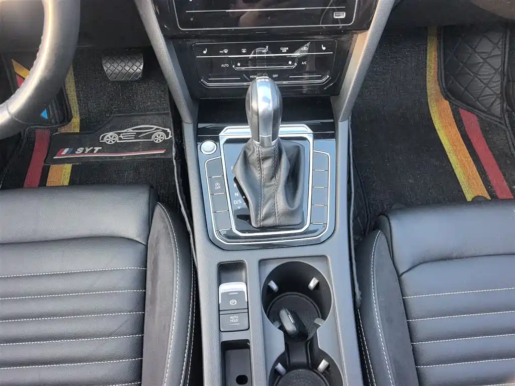Magotan 2020 330TSI DSG leading model купить на сайте DeffCars