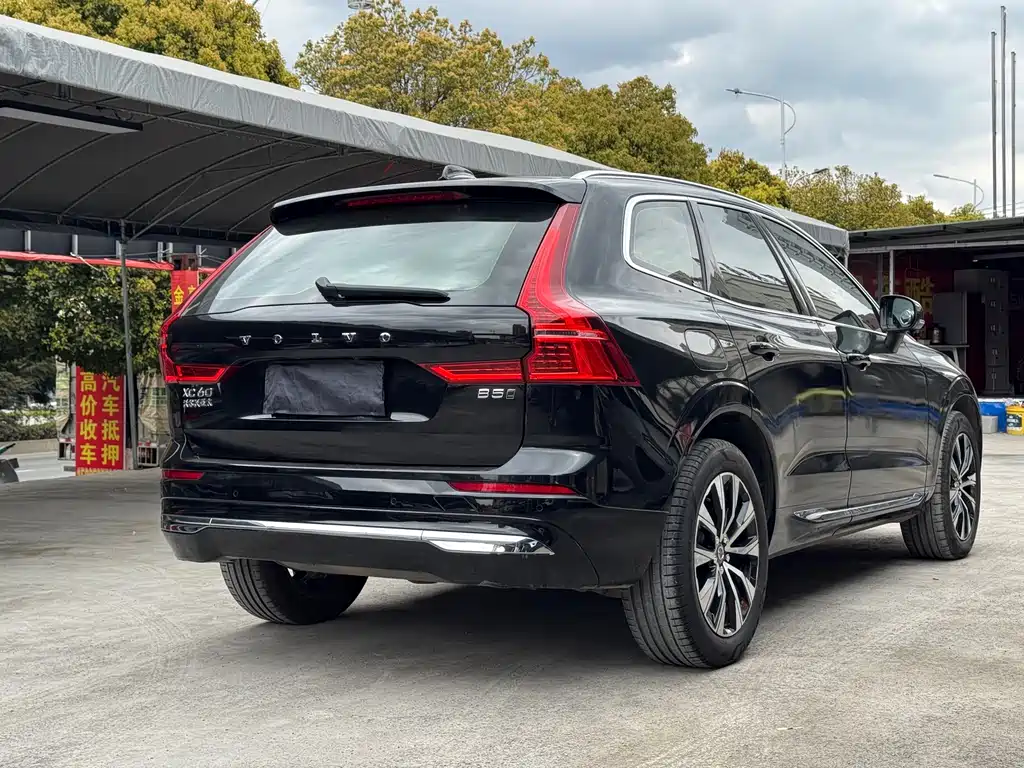 Volvo XC60 2023 B5 four-wheel drive Zhiyi Luxury Edition купить на сайте DeffCars