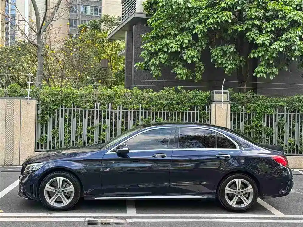 Mercedes-Benz C-Class 2019 facelift C 260 L sports version купить на сайте DeffCars