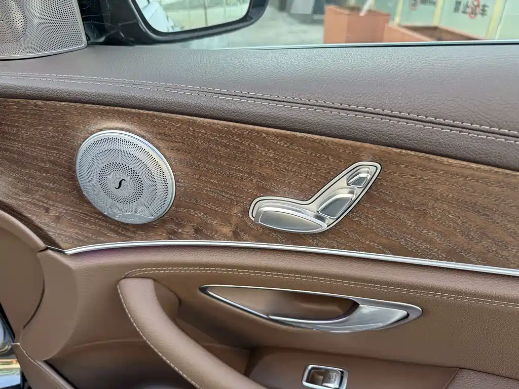 Mercedes-Benz E-Class 2019 E 200 L купить на сайте DeffCars