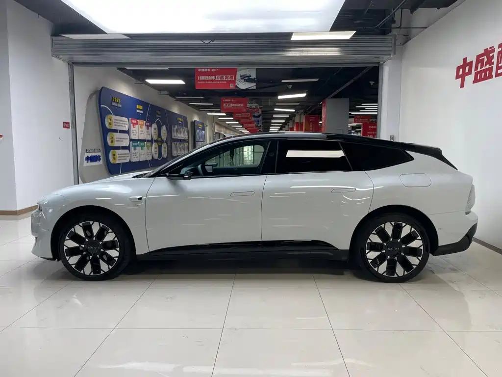 Audi E5 Sportback 2026 flagship quattro купить на сайте DeffCars