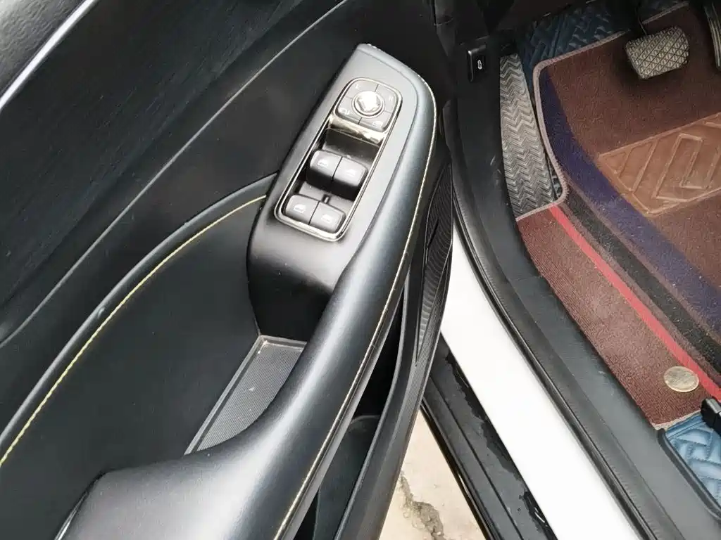Roewe RX5 2022 330TGI automatic national fashion version купить на сайте DeffCars