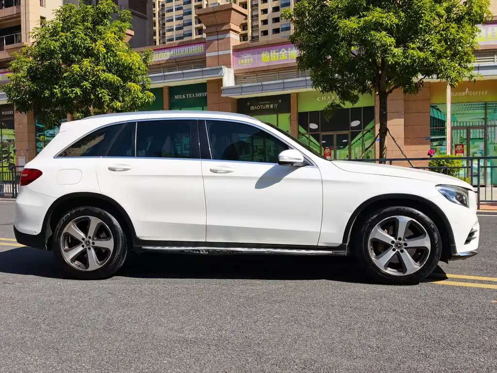 Mercedes-Benz GLC 2017 GLC 260 4MATIC luxury model купить на сайте DeffCars
