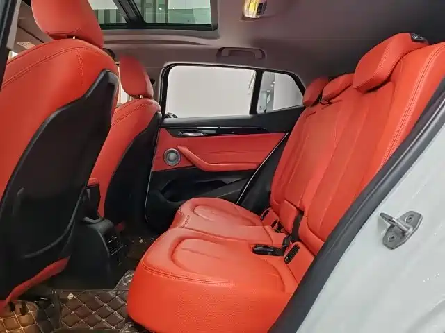 BMW X2 2021 sDrive25i leading M sports package купить на сайте DeffCars