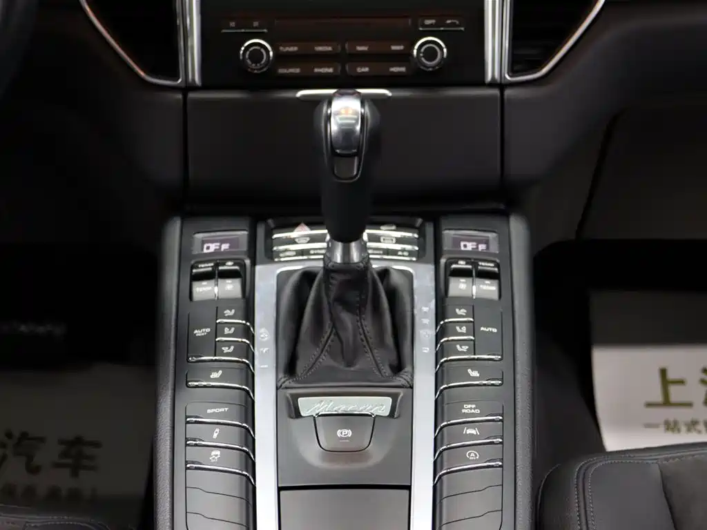Macan 2017 Macan 2.0T купить на сайте DeffCars