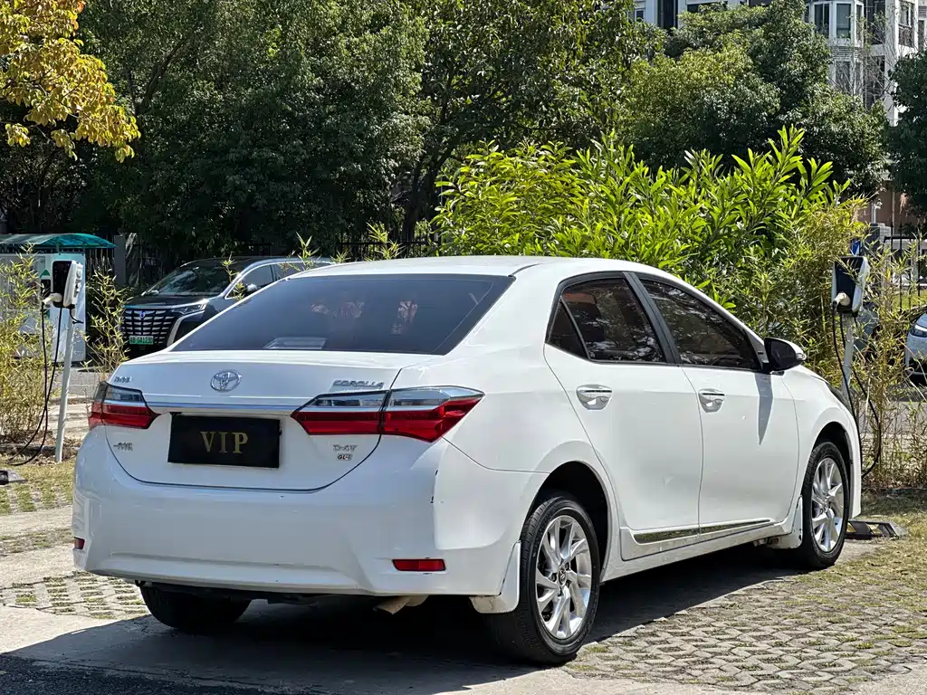 Corolla 2017 facelift 1.2T S-CVT GL-i leather version купить на сайте DeffCars