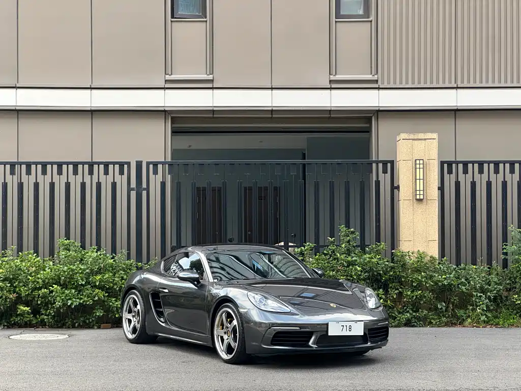 Porsche 718 2018 Cayman 2.0T купить на сайте DeffCars