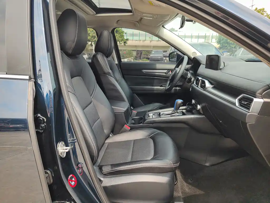 Mazda CX-5 2024 2.0L automatic two-wheel drive smart model купить на сайте DeffCars