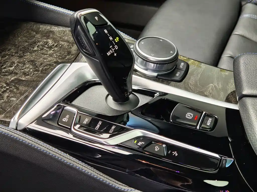 BMW 6 Series GT 2021 facelift 630i M Sports Package купить на сайте DeffCars