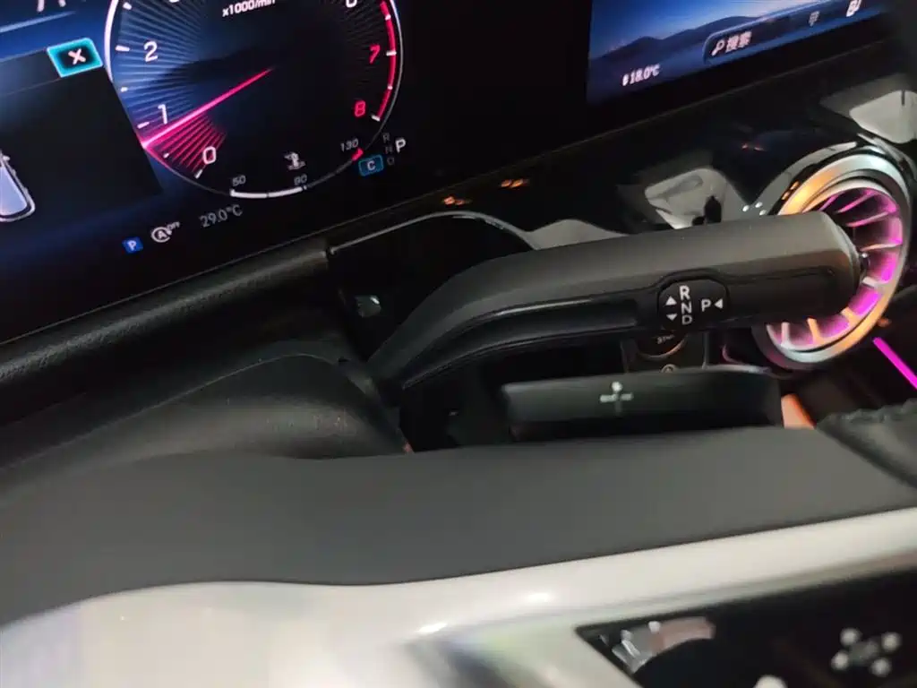 Mercedes-Benz GLA 2025 GLA 200 купить на сайте DeffCars