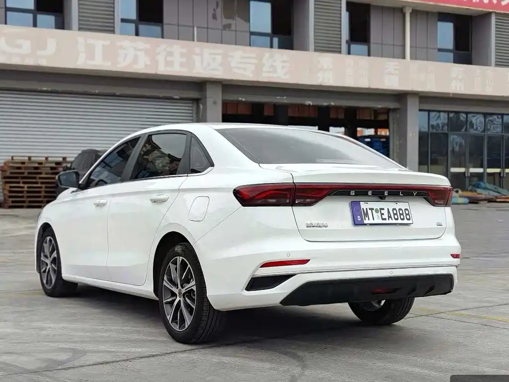 Emgrand 2022 4th generation 1.5L CVT flagship model купить на сайте DeffCars