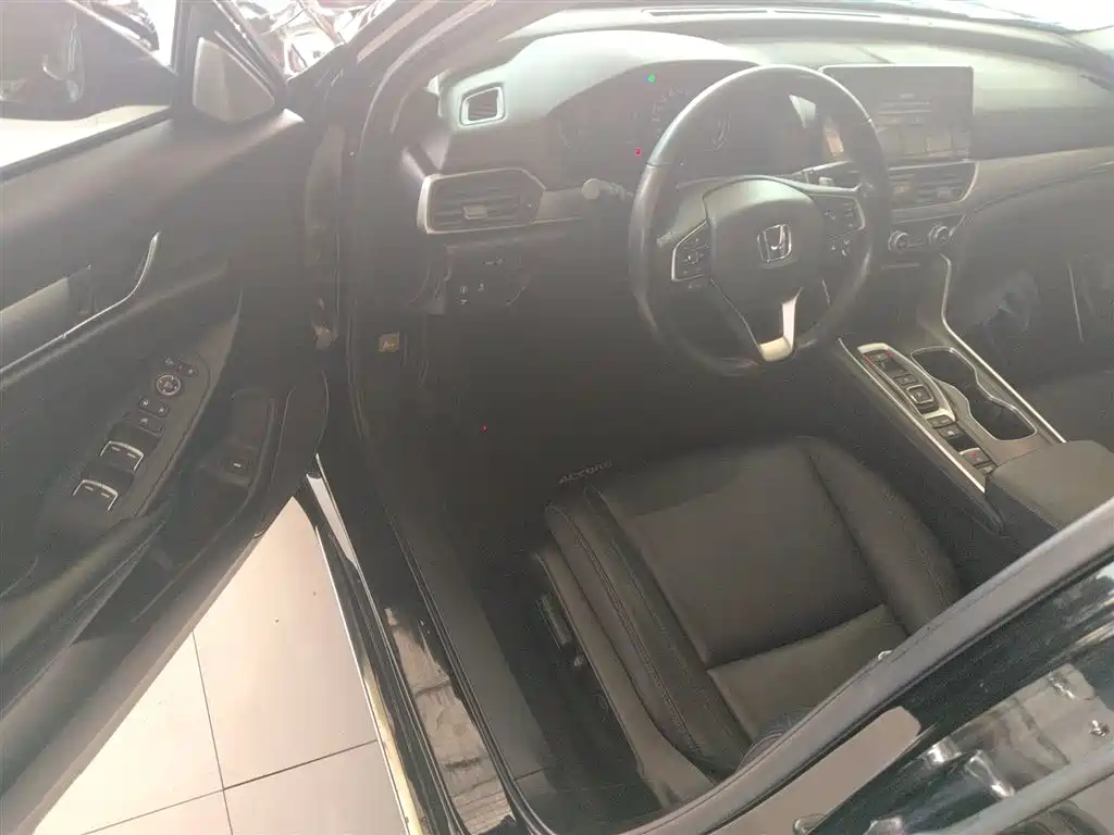 Accord 2022 Sharp Hybrid 2.0L Sharp Collar Edition купить на сайте DeffCars