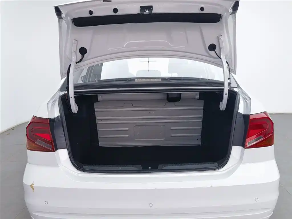 Jetta 2019 Dream Edition 1.5L Automatic Fashion Model купить на сайте DeffCars