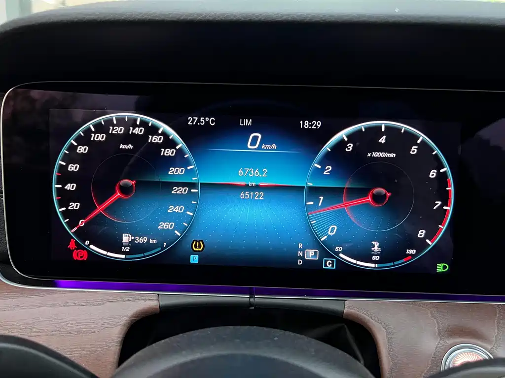 Mercedes-Benz E-Class 2022 E 300 L Luxury Model купить на сайте DeffCars