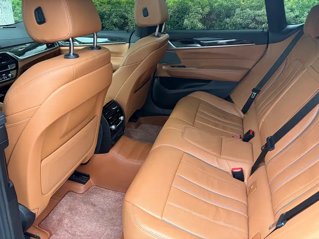 BMW 6 Series GT 2021 630i M Sports Package купить на сайте DeffCars
