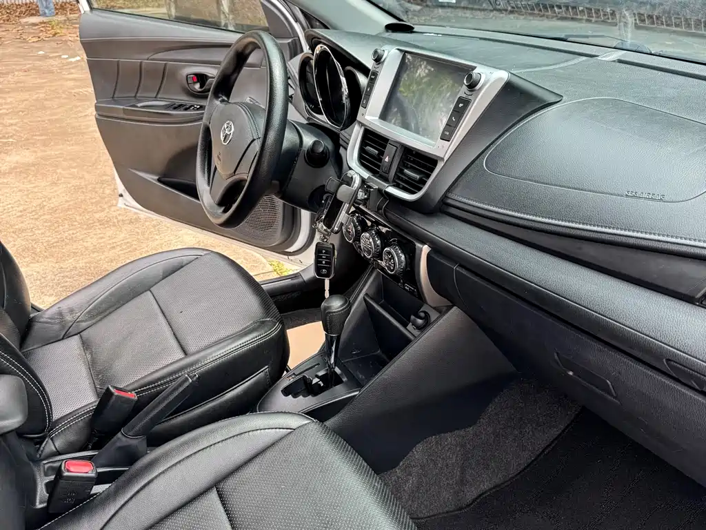 YARiS L 2018 1.5E CVT Champion Limited Edition купить на сайте DeffCars