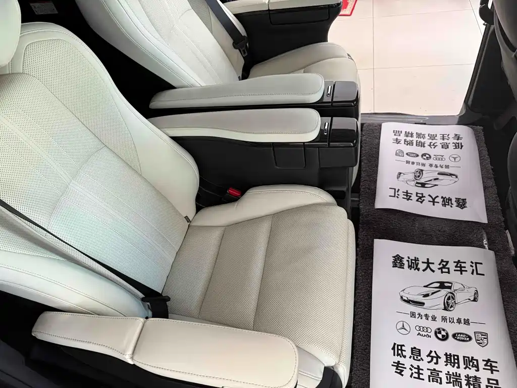 Lexus LM 2020 300h seven-seater elegant version купить на сайте DeffCars