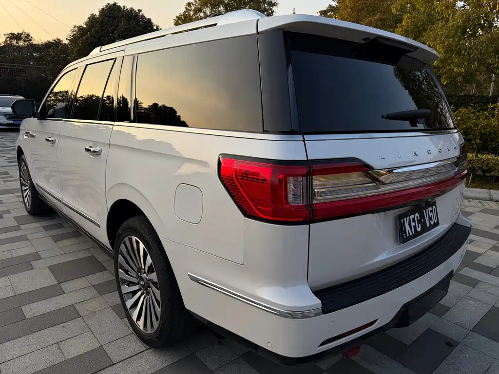 Navigator 2020 3.5T Long Axis Presidential Edition купить на сайте DeffCars