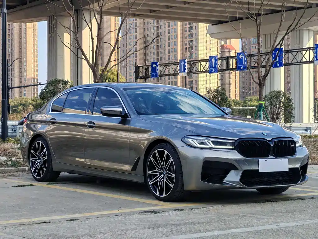 BMW 5 Series New Energy 2021 535Le Luxury Package купить на сайте DeffCars
