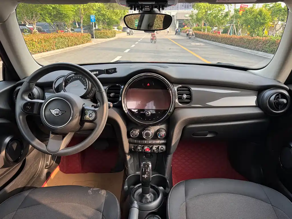 MINI 2022 1.5T ONE купить на сайте DeffCars