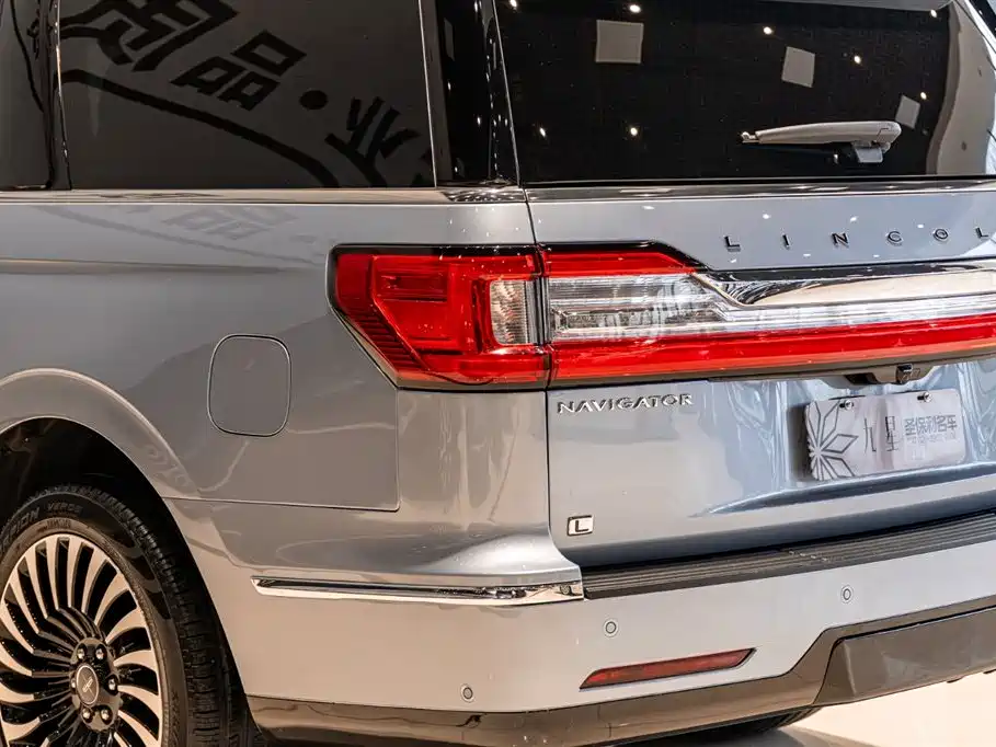 Navigator 2020 3.5T Long Axis Presidential Edition купить на сайте DeffCars