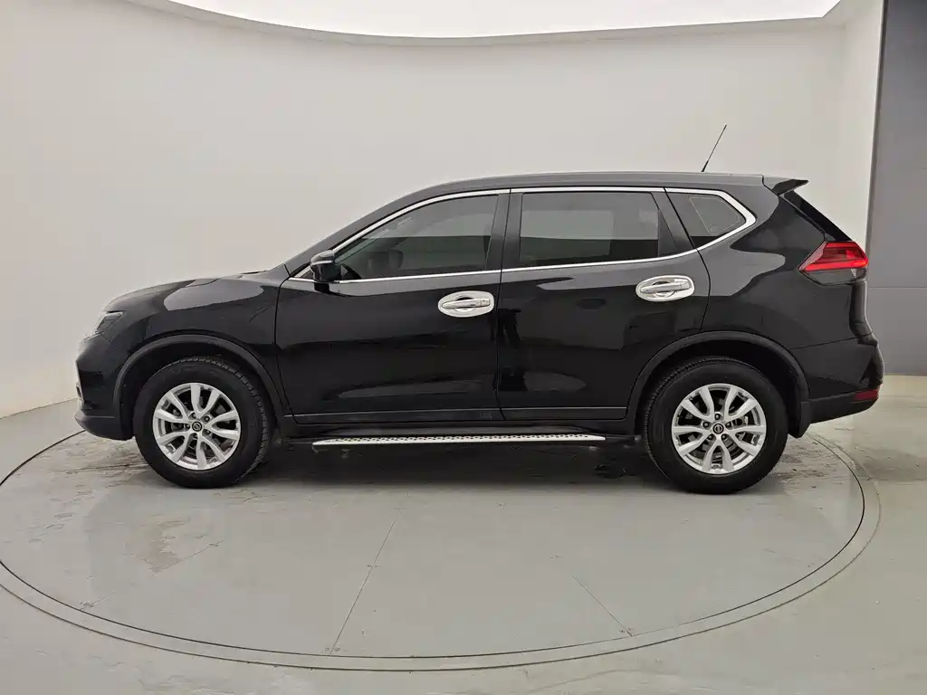 X-Trail 2017 2.0L CVT Comfort Edition 2WD купить на сайте DeffCars