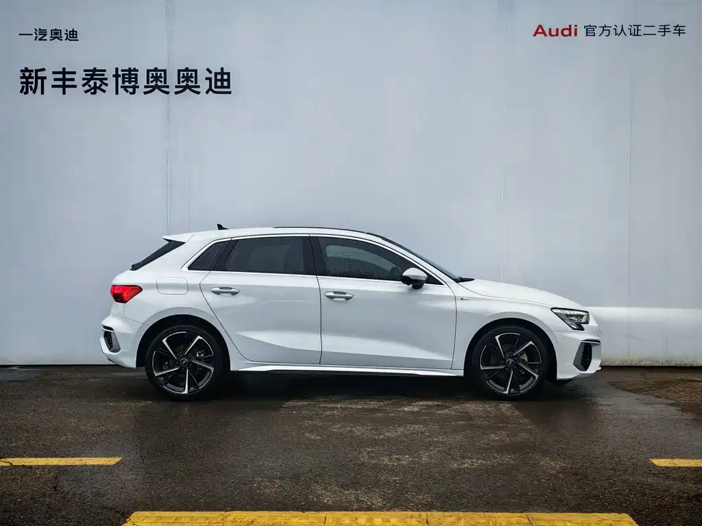 Audi A3 2023 Sportback 35 TFSI stylish and sporty купить на сайте DeffCars