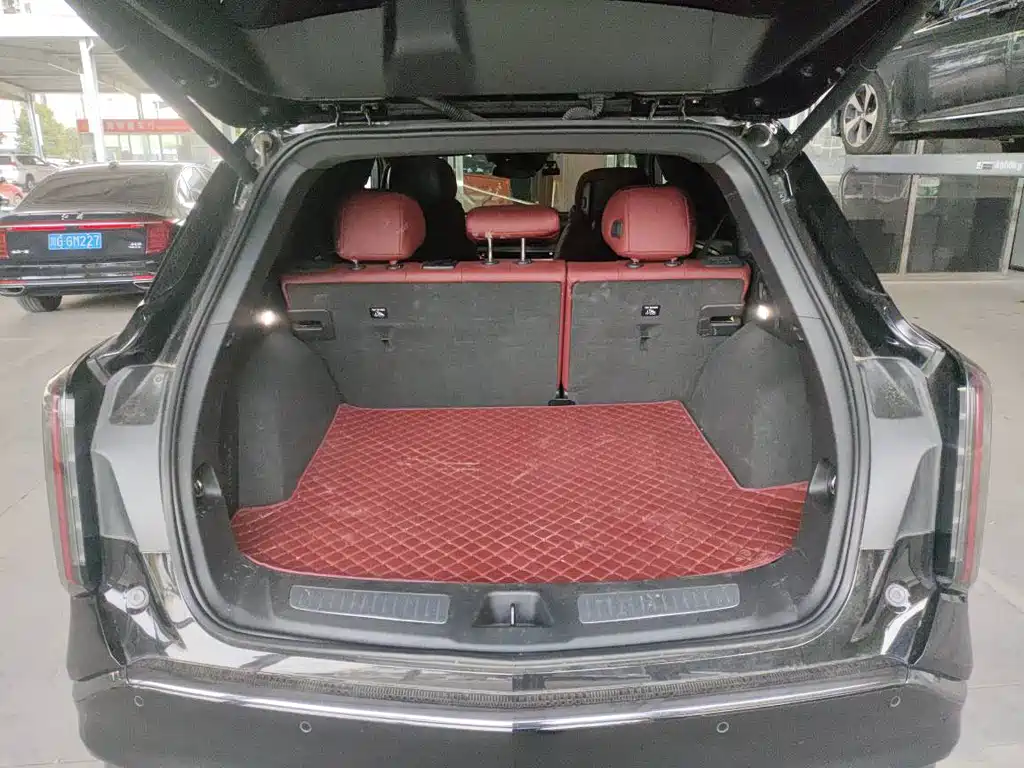 Cadillac XT5 2025 2.0T luxury model купить на сайте DeffCars