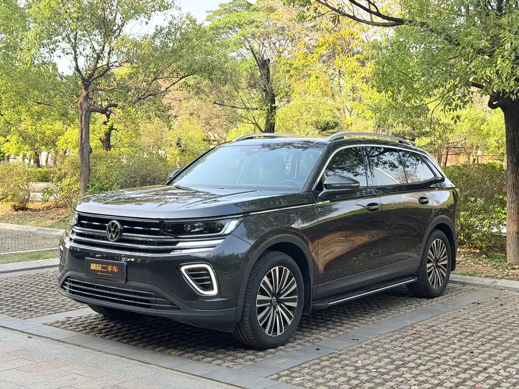 Lan Xun 2024 330TSI Luxury Touring Exclusive Model купить на сайте DeffCars