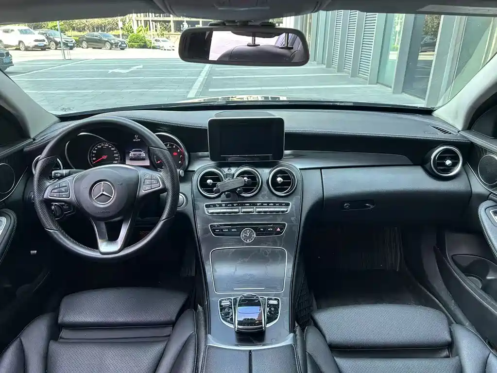 Mercedes-Benz C-Class 2016 C 200 L Sports купить на сайте DeffCars