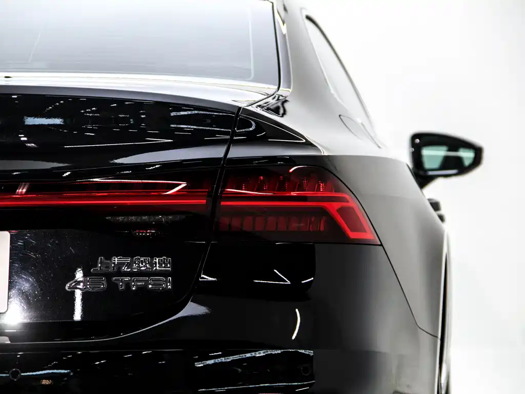 Audi A7L 2024 45TFSI S-line Dream Building Liquid Crystal Package купить на сайте DeffCars