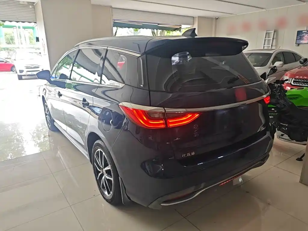 Song MAX 2017 1.5T automatic smart connected elite 7 seats купить на сайте DeffCars