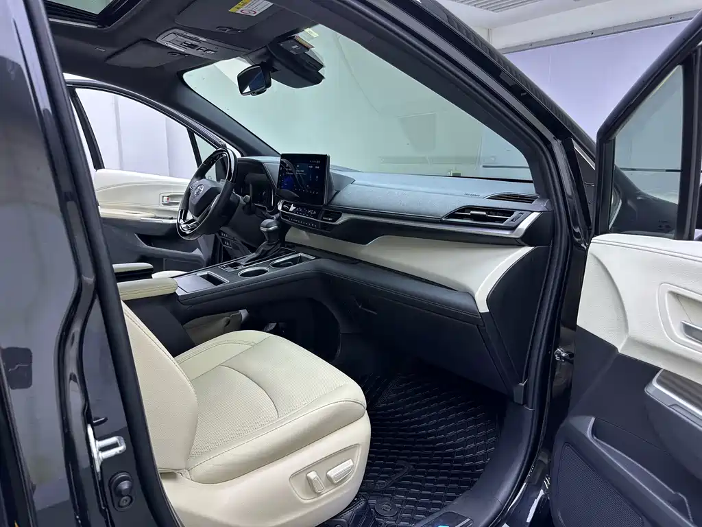 SIENNA 2021 2.5L Hybrid Extreme Edition купить на сайте DeffCars