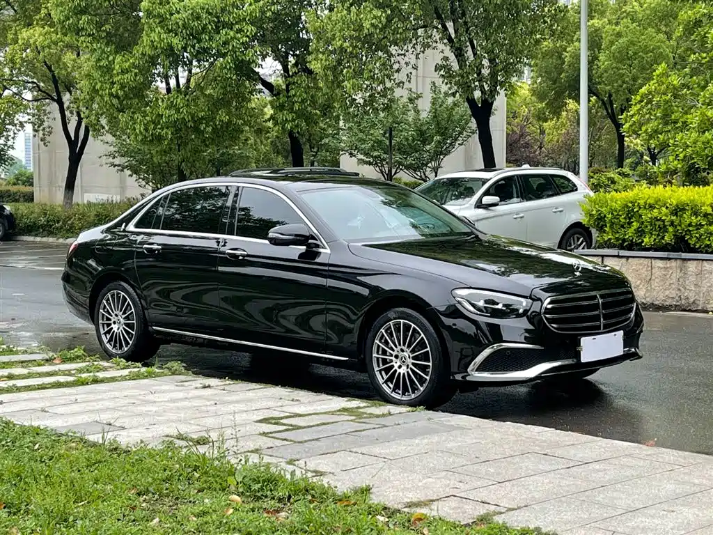 Mercedes-Benz E-Class 2023 facelift E 260 L купить на сайте DeffCars