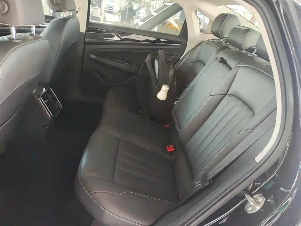Passat 2022 280TSI Business Edition купить на сайте DeffCars